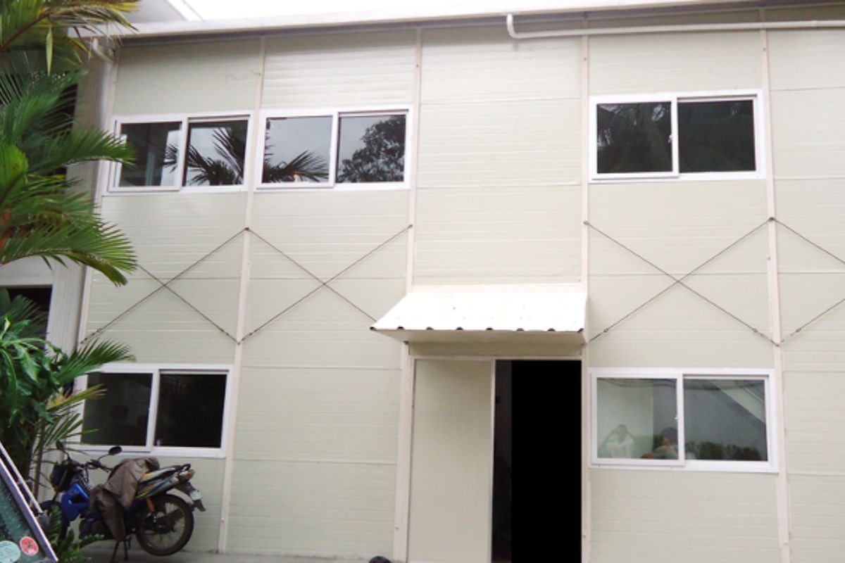 Feasibility of a Two-story Container Apartment in the Philippines