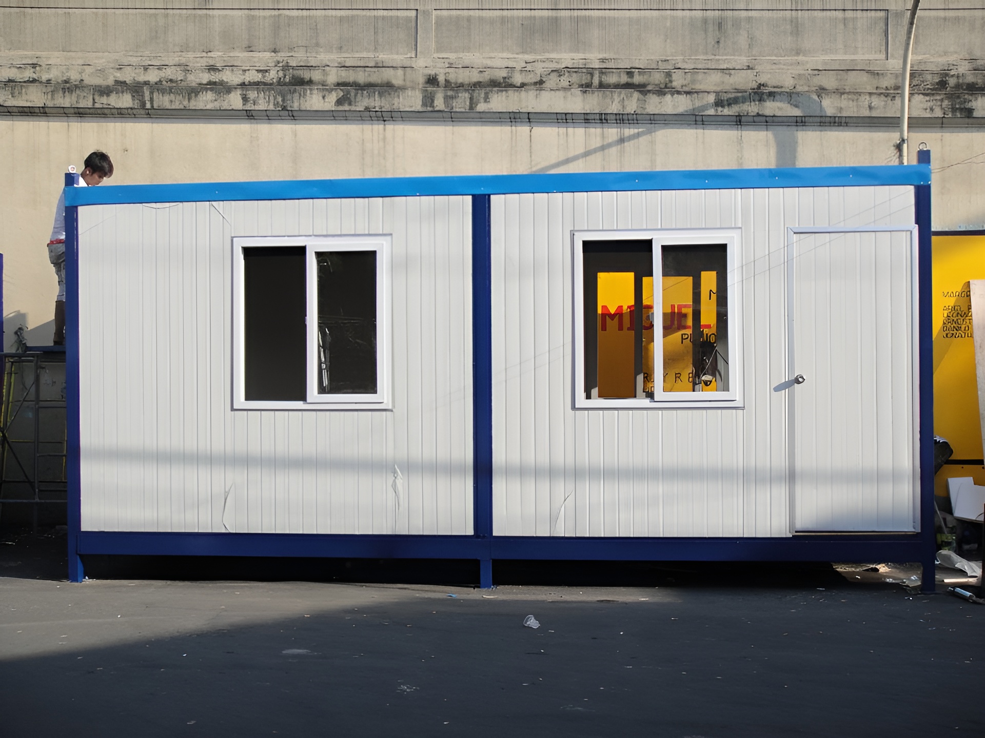 Container Houses image 11
