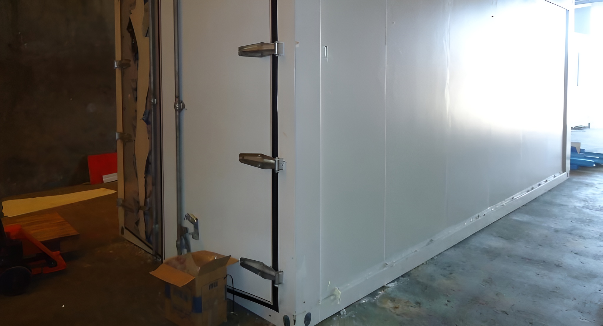 Refrigerated Vans image 6